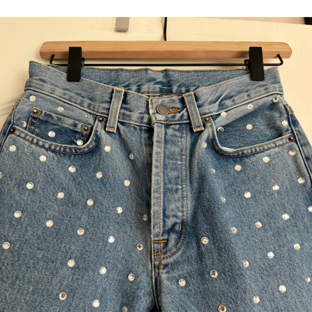 Carmar Black Top and Blue Distressed Jeans - Picture 5 of 16